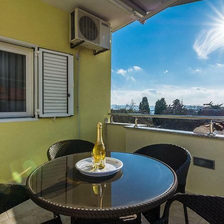Apartman Mladenka Sukošan Buitenkant foto