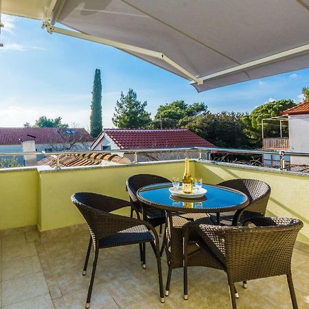 Apartman Mladenka Sukošan Buitenkant foto