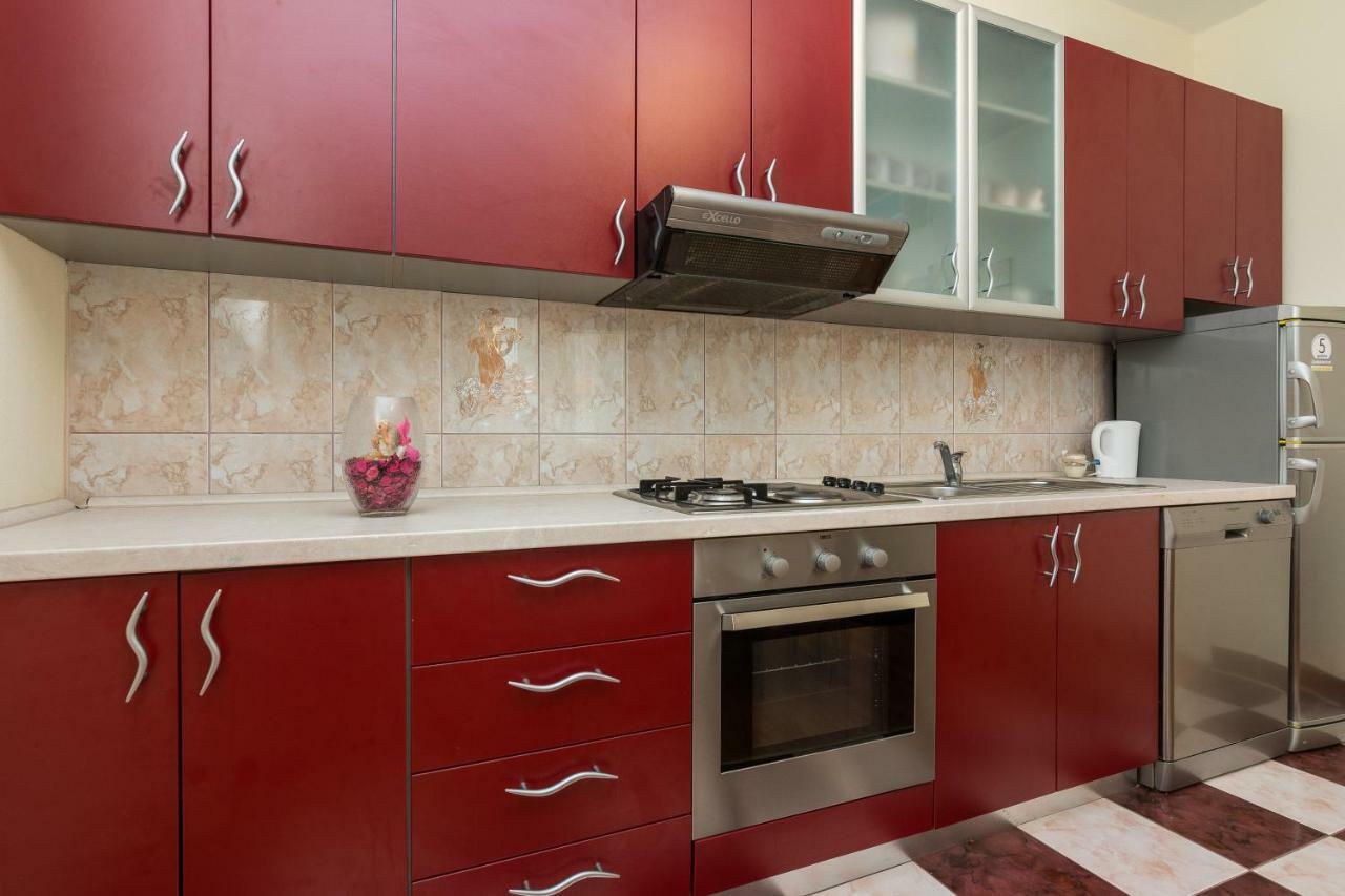 Apartman Mladenka Sukošan Buitenkant foto